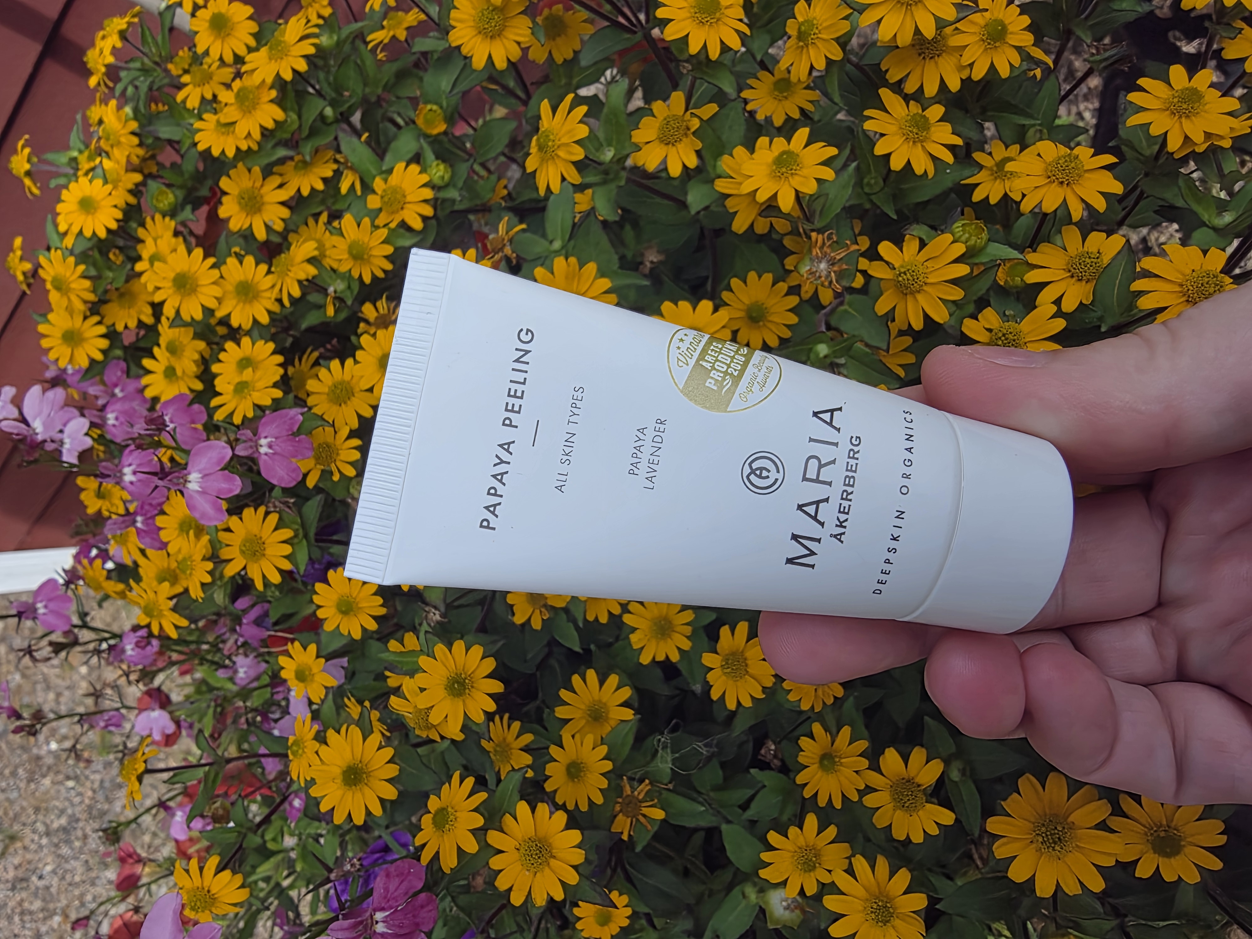 Köpkampanj  Papaya Peeling 30 ml  - Handla MARIA ÅKERBERG för 600kr så får du denna gåva, värde 79kr
