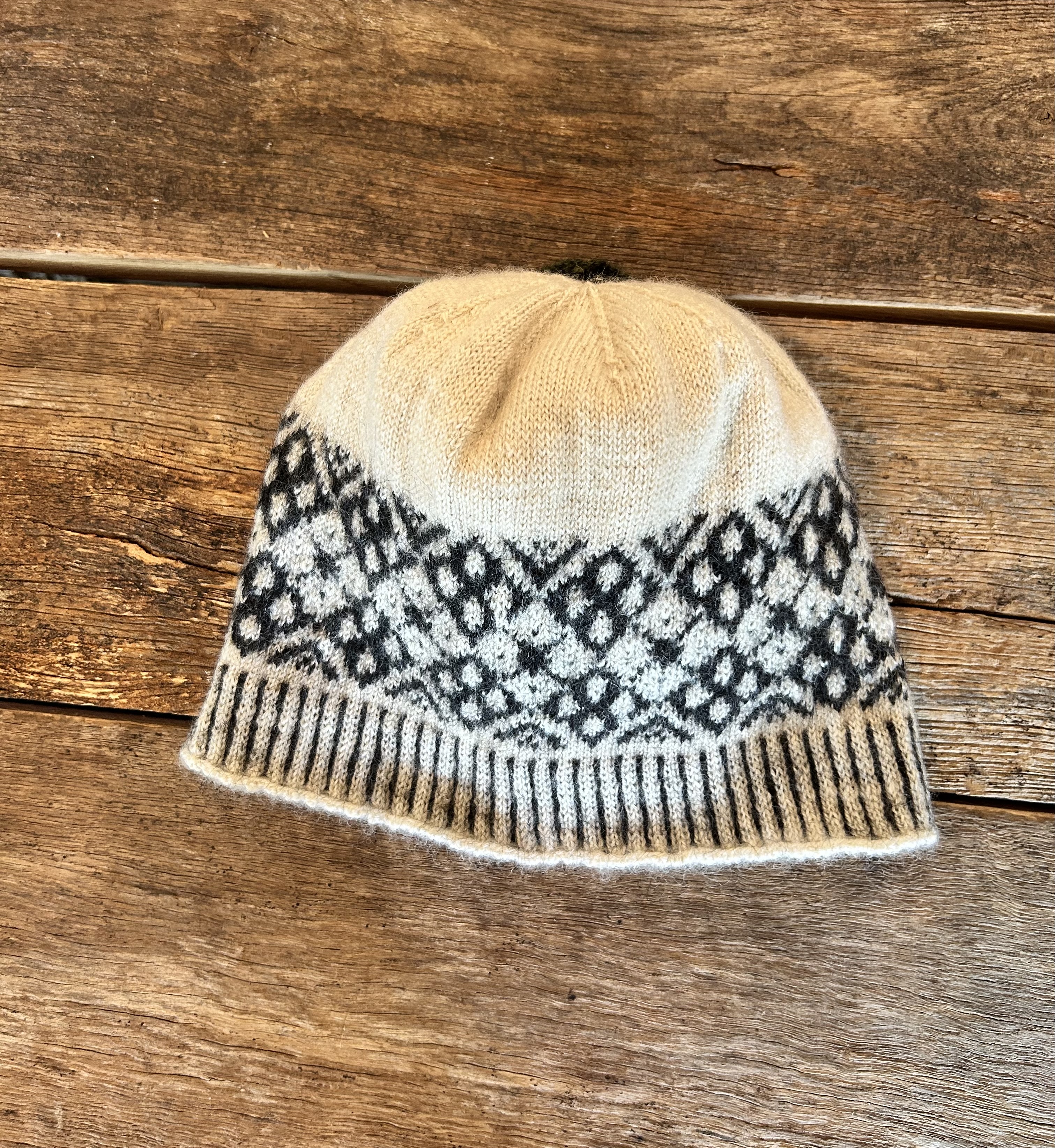 100% wool hat