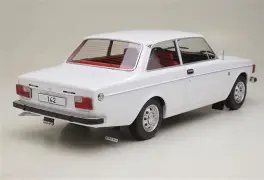 Volvo 142    1973   1:18 MCG - 2