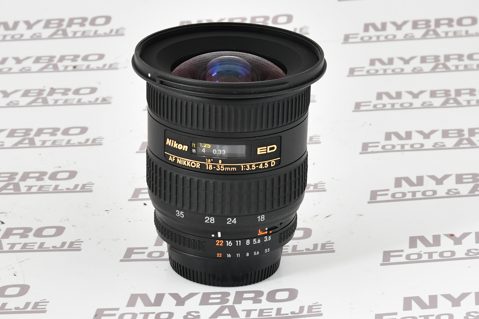 Nikon AF Nikkor 18-35/3.5-4.5 D IF-ED - 2