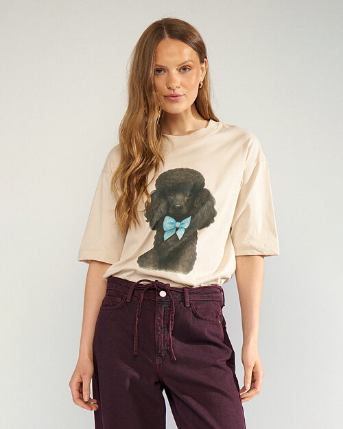 Topp Tova med svart pudel beige