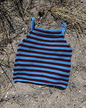 PetiteKnit Emmy Top junior (1-12 år) (20 m st 3,5)