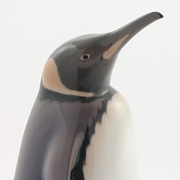 Bing & Grøndahl (20th Century) Penguin 27 cm #2166
