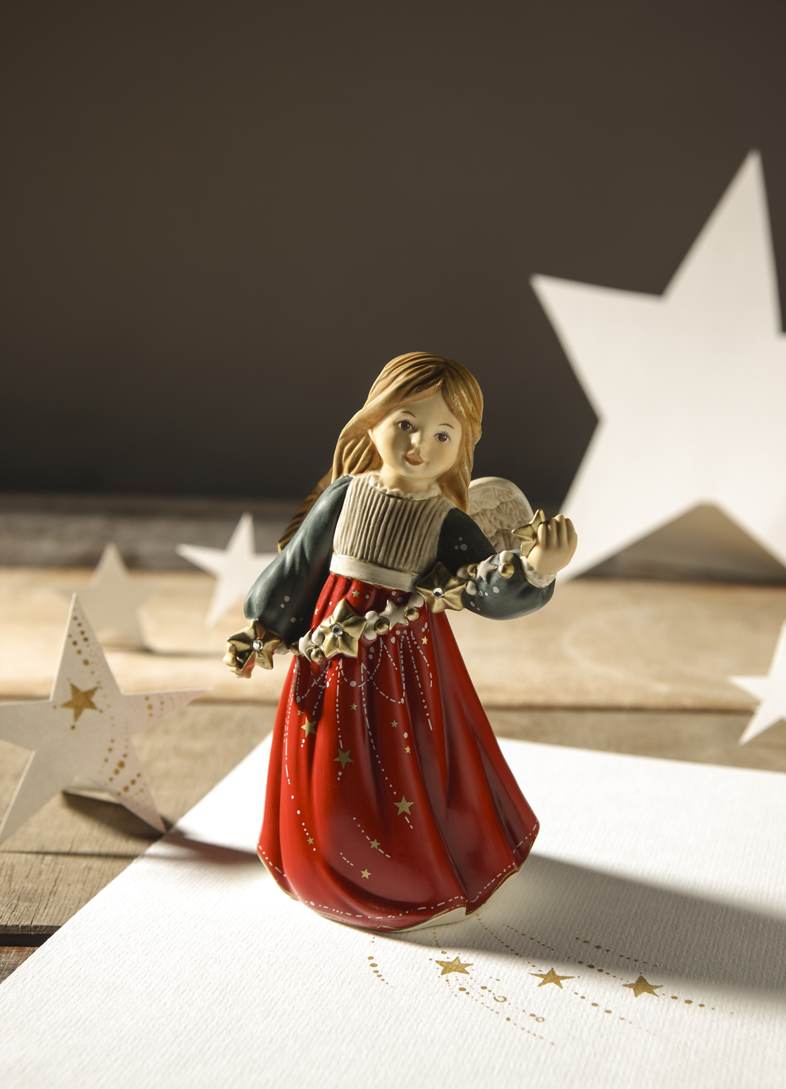 Goebel Årsängel 2026 - Starlight Magic - Limiterad upplaga! (Kommer i fin plåtburk) - 2