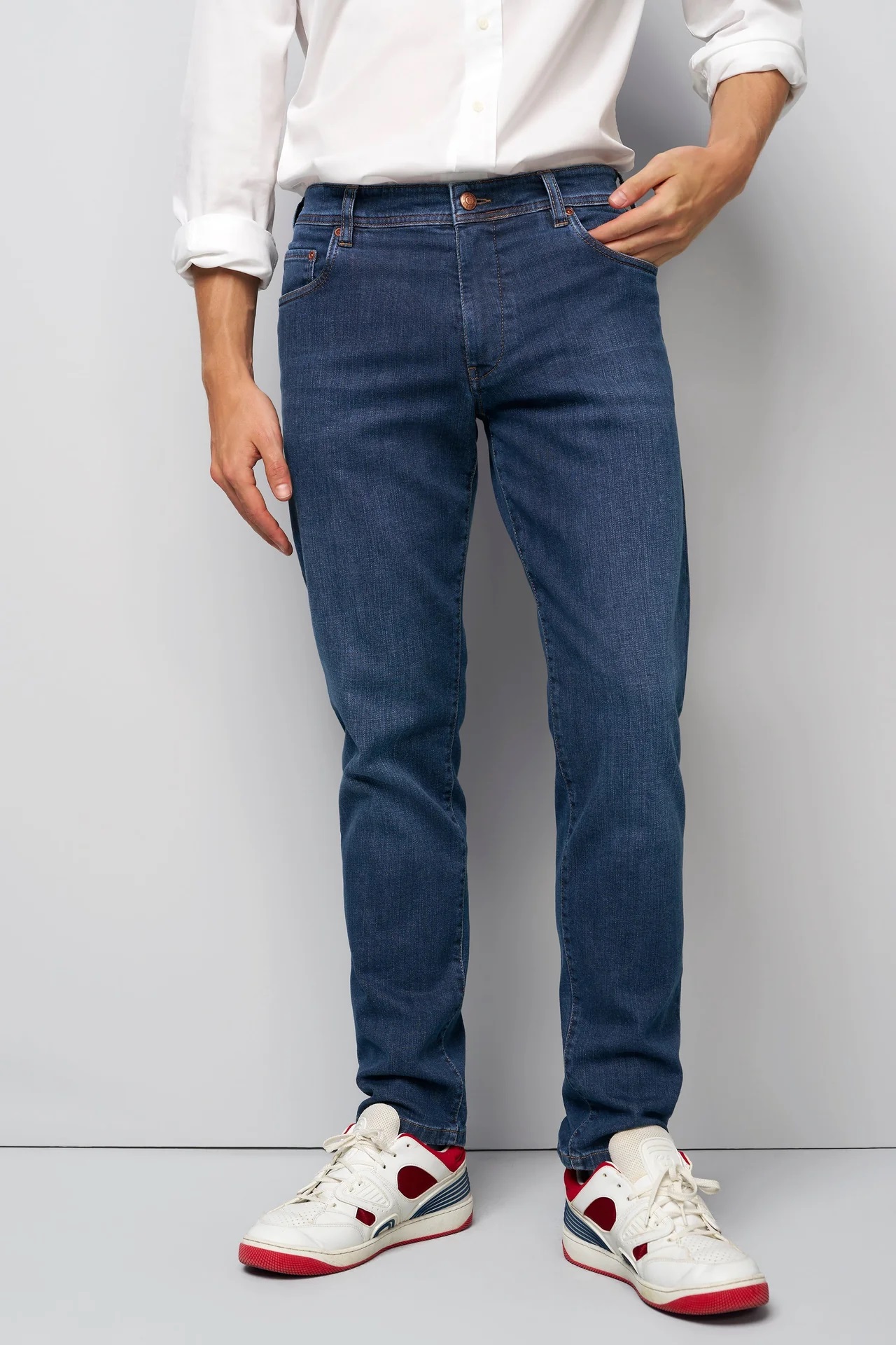 Blå (blue stone) stentvättade jeans i Stretch & modern passform (Meyer / M5)