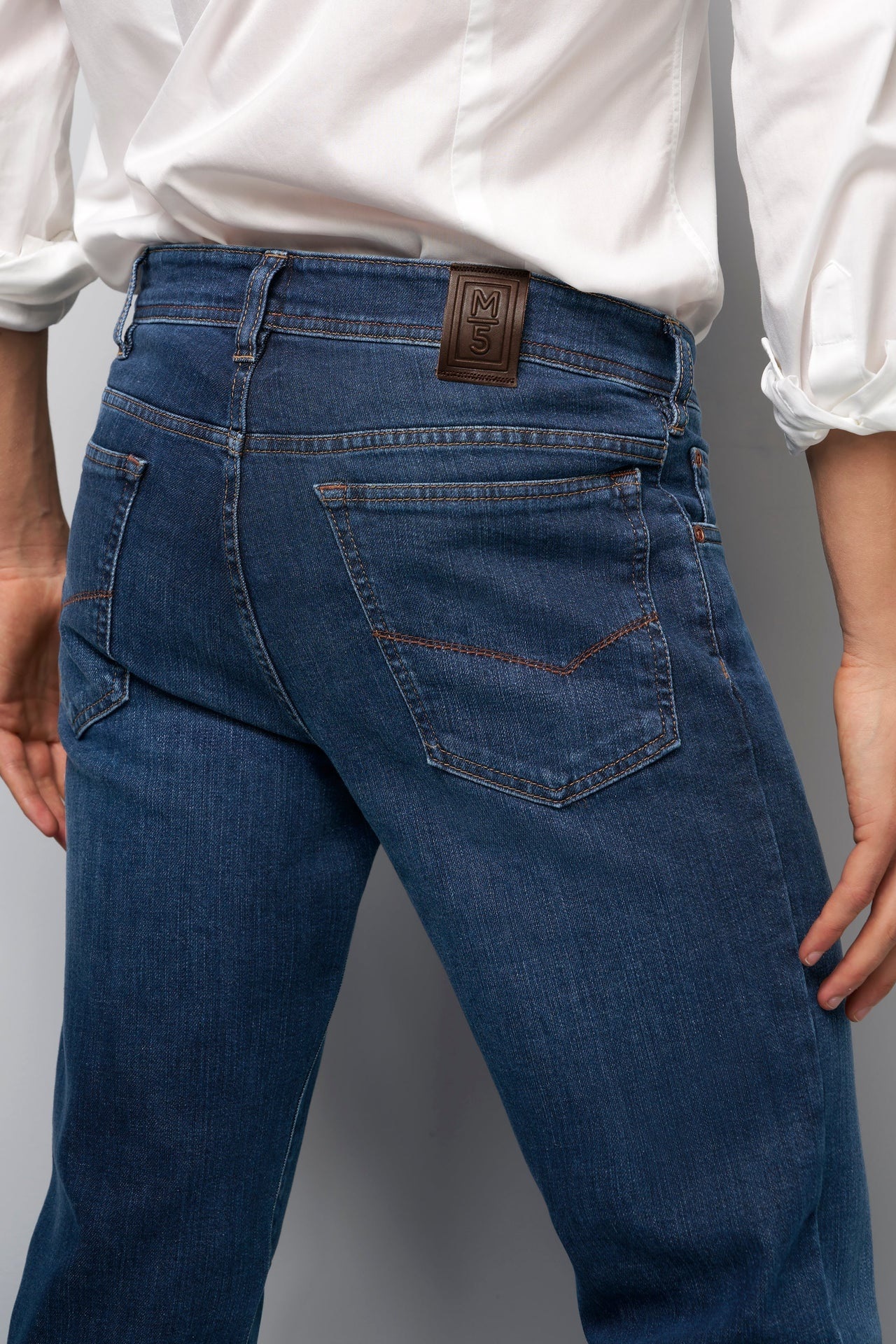 Blå (blue stone) stentvättade jeans i Stretch & modern passform (Meyer / M5) - 4