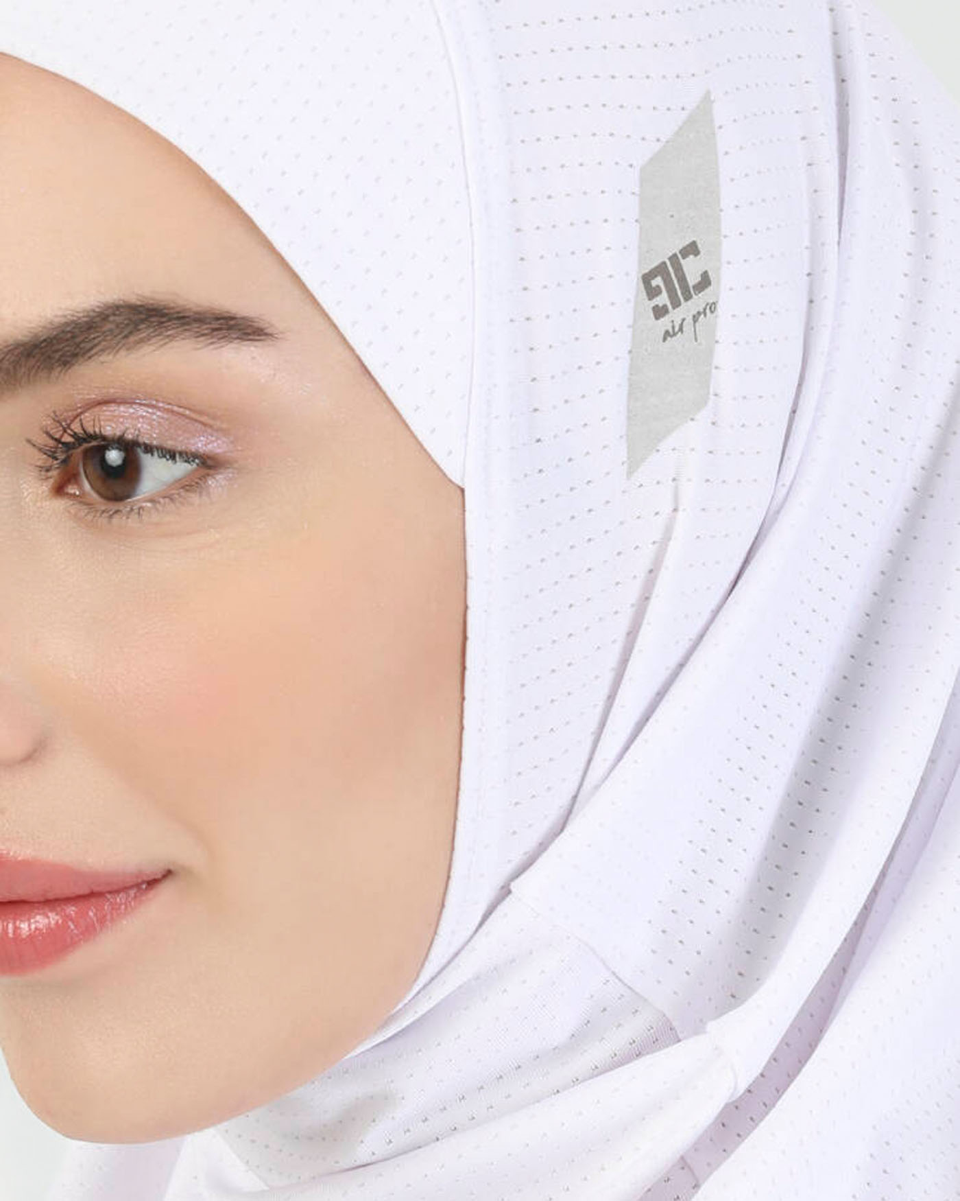 Sport Hijab - Airflow  - White - 3
