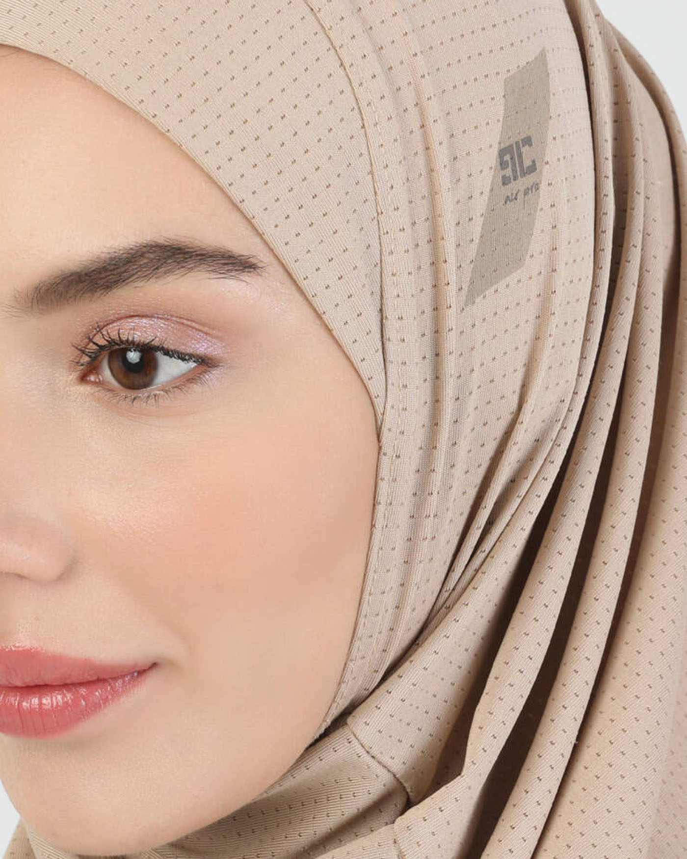 Sport Hijab - Airflow  - Beige - 3
