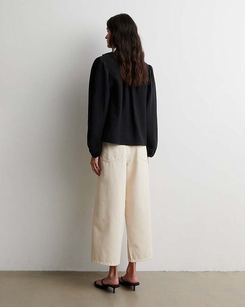 Blus Rayna med volanger svart - 2