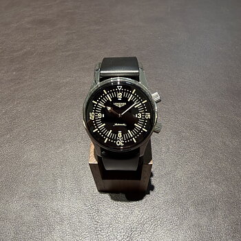 Longines Legend Diver 39 svart