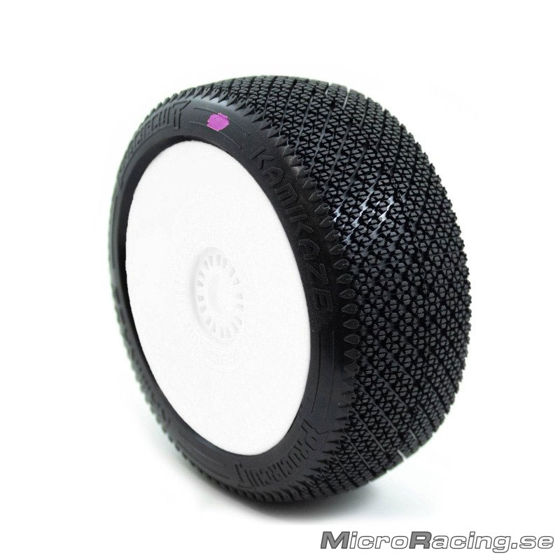 PROCIRCUIT - Kamikaze V2 K1, Clay  Super Soft, 1/8 Off Road,  Limmade, Vit Fälg, 1par
