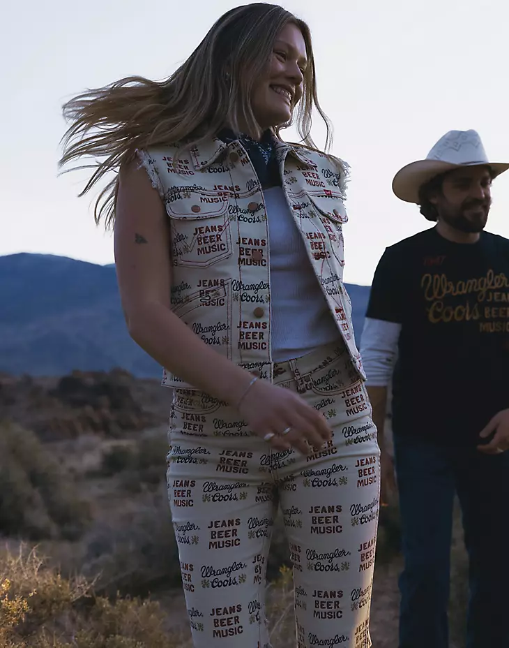 Wrangler X Coors flare jeans  - 2