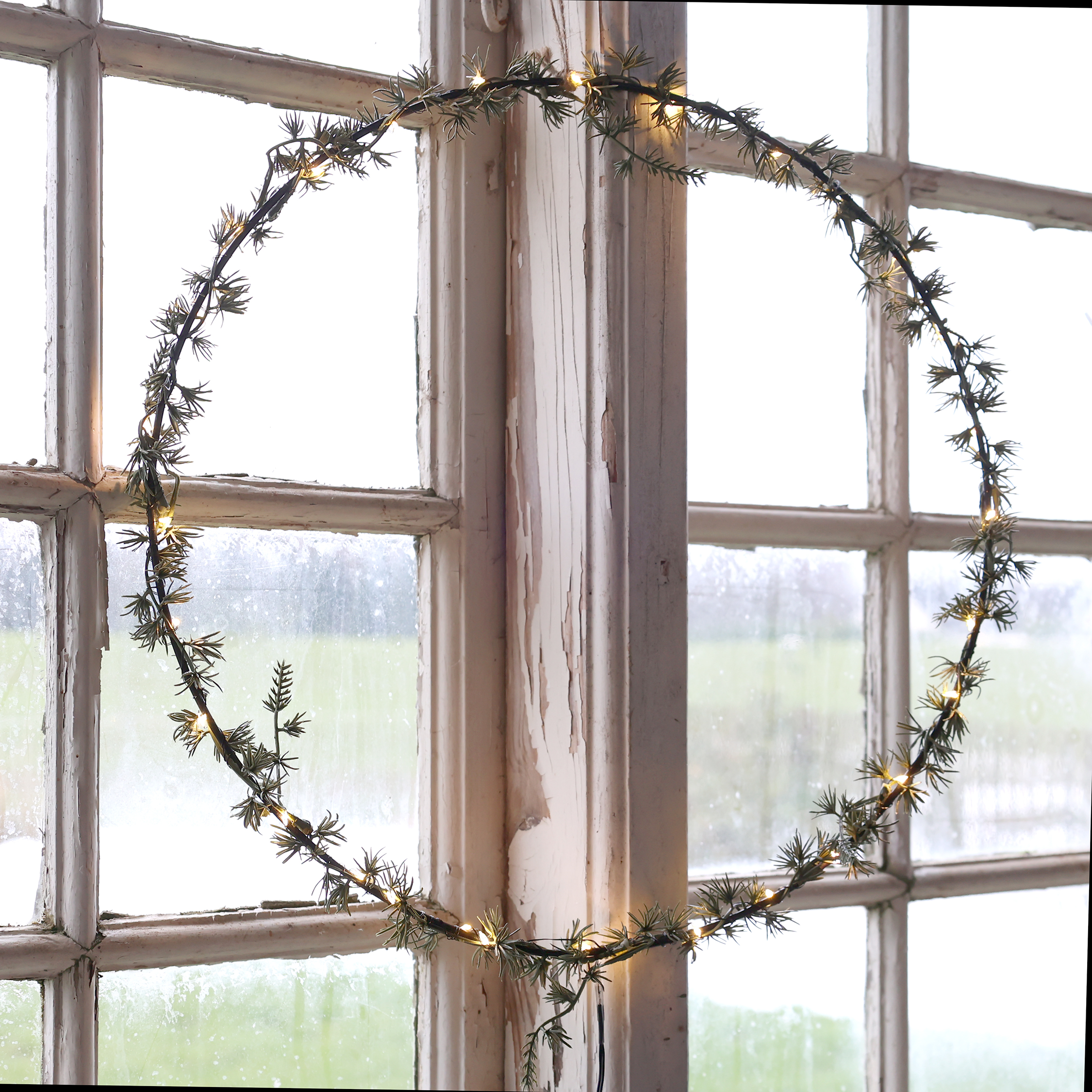 Krans 30 LED lampor - Ø50 cm - 2