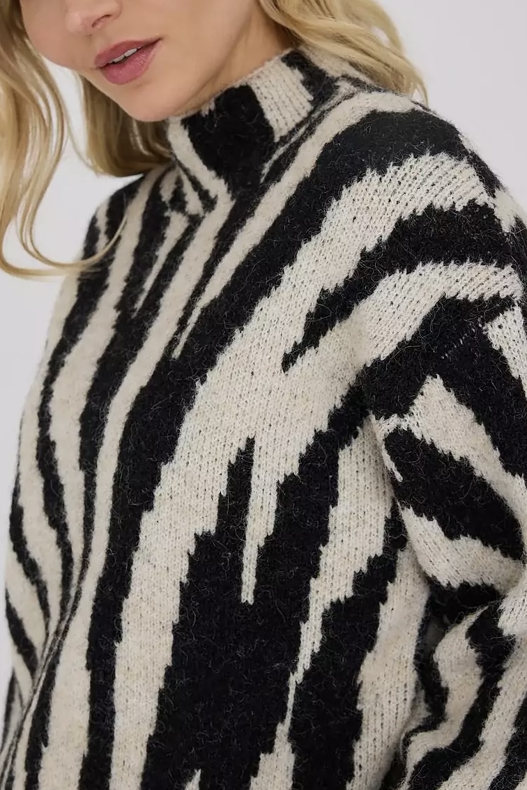 A-View - Zebra Knit Pullover Black / Offwhite - 3