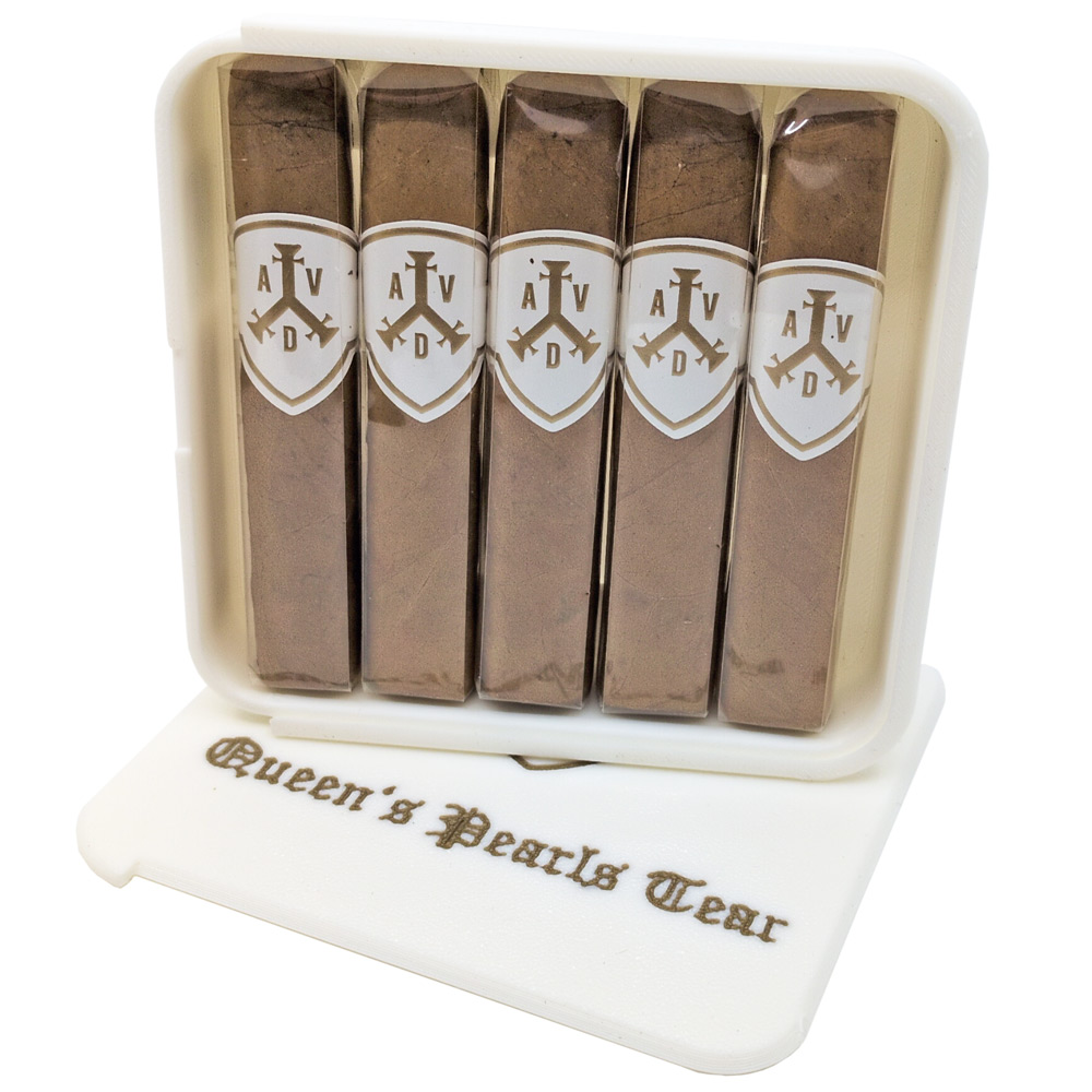ADVentura The Royal Return Queen's Pearl Tear Petit Corona