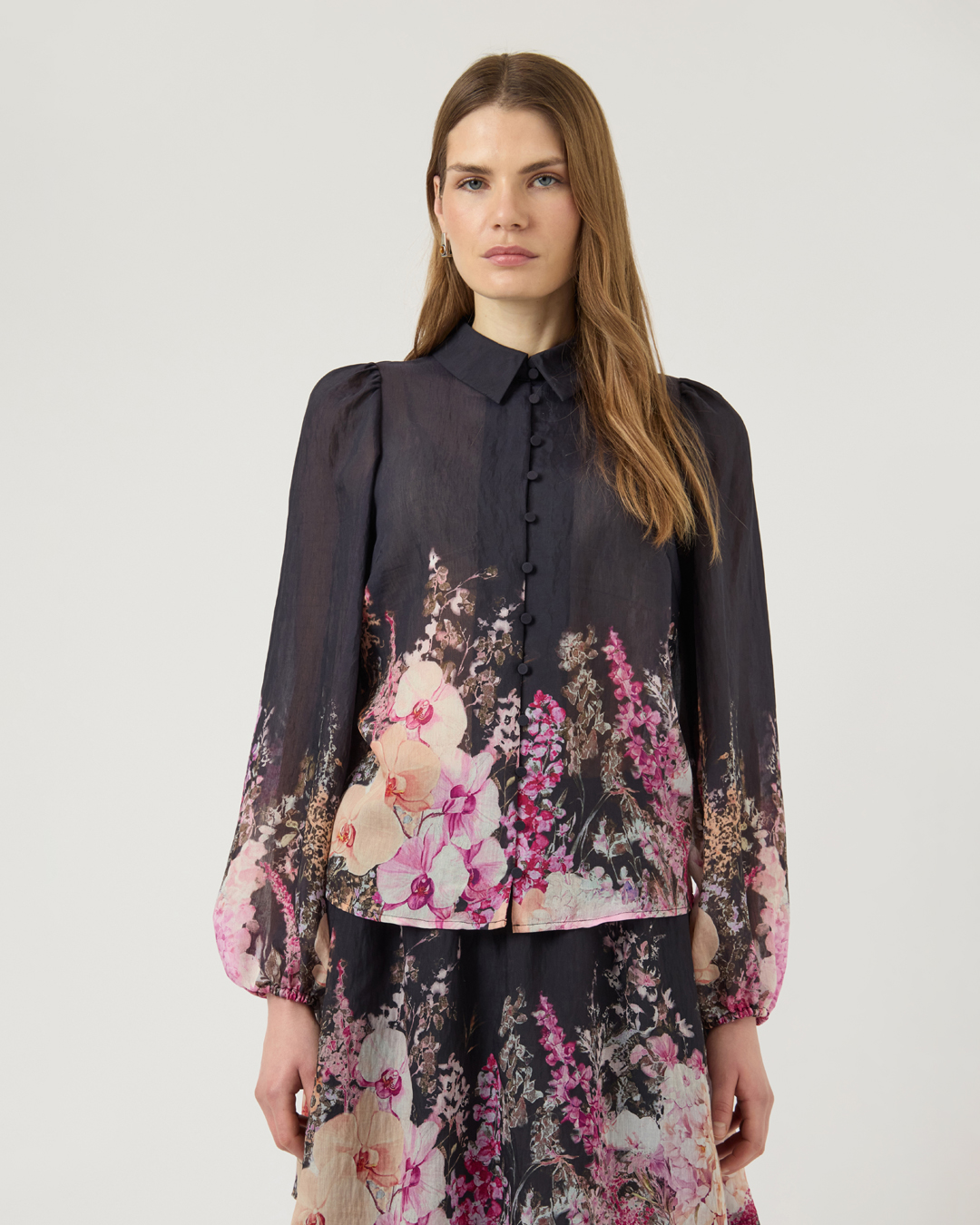 Blus Romantica blommig brun