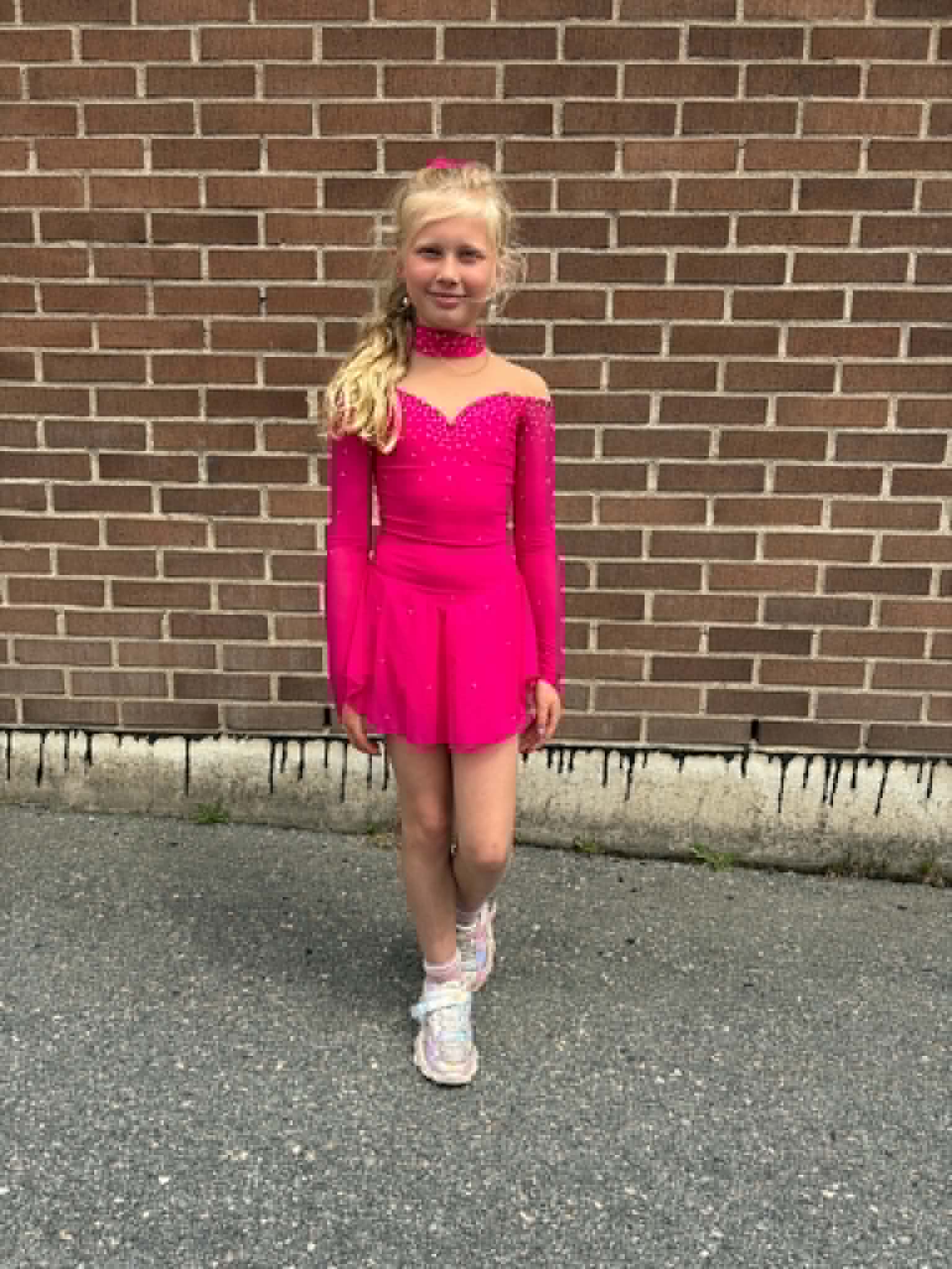 Rosa klänning från Sagester med massor av kristaller - 3
