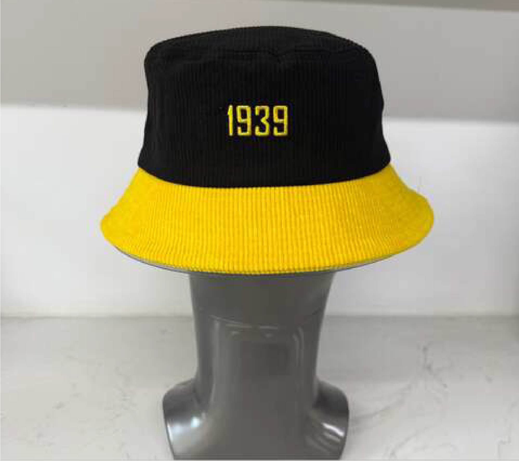 Mjällby AIF Buckethat i Manchestertyg - 2