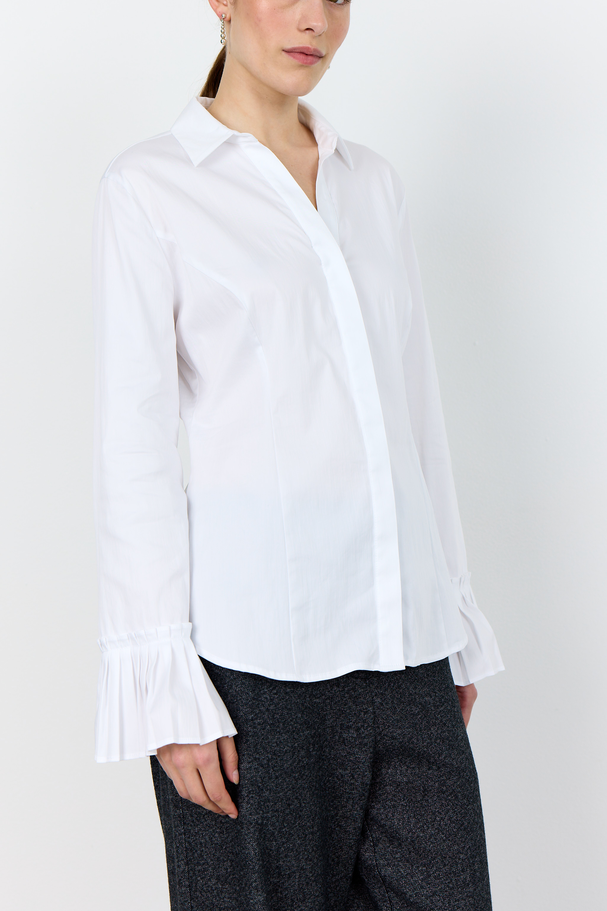 Leveté Room - Isla Solid 130 White