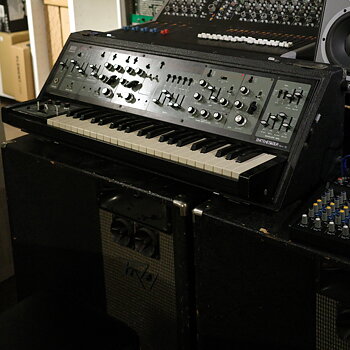 Roland SH-5, beg 