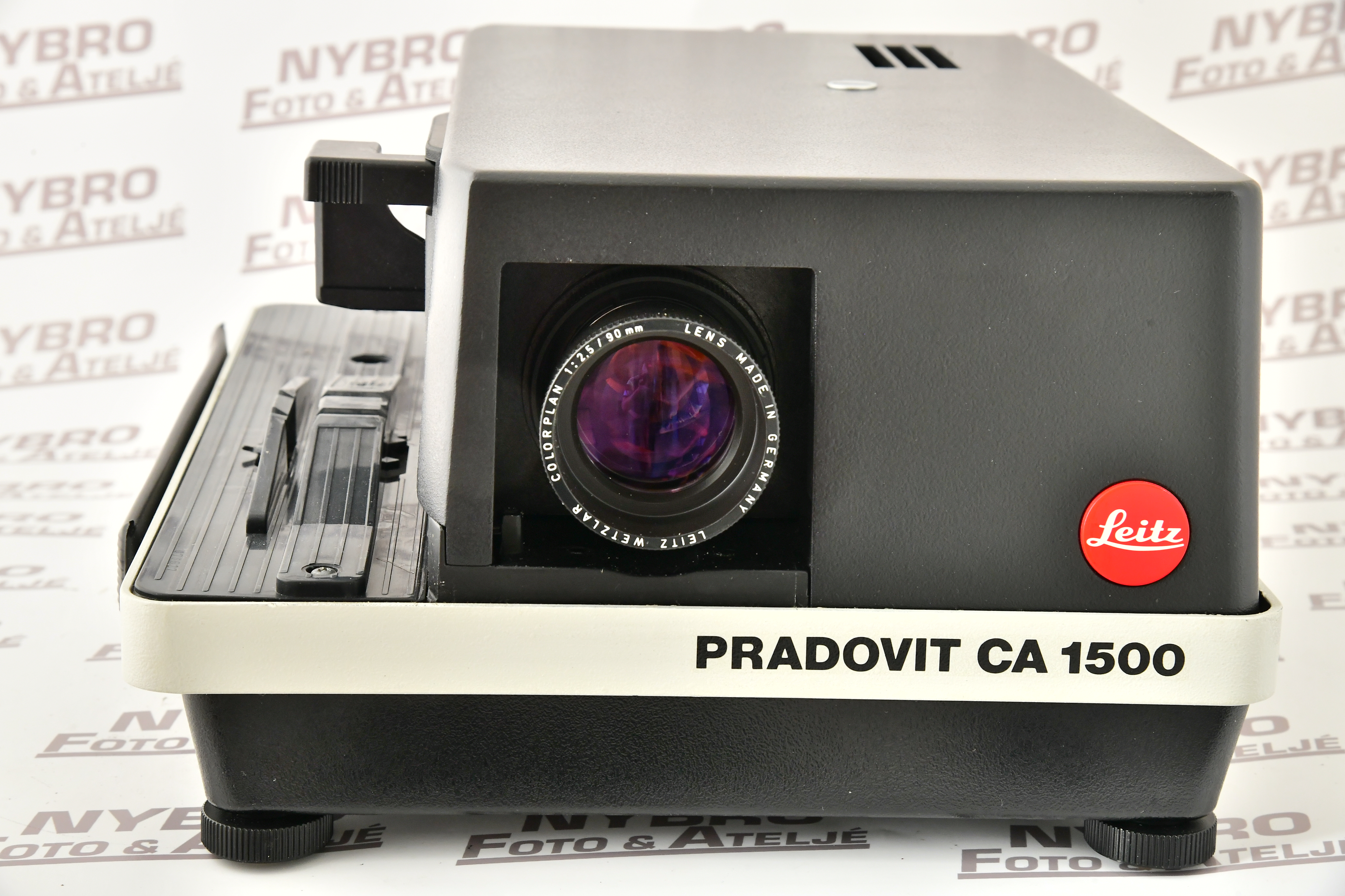 Leitz Pradovit CA 1500 + Colorplan 90 / 2,5 - 2