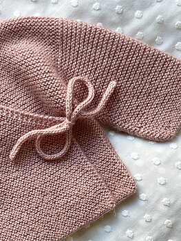 Indiblomst Fagerborg Kimono (nyfödd-18 mån) (28 m rätstick st 3)