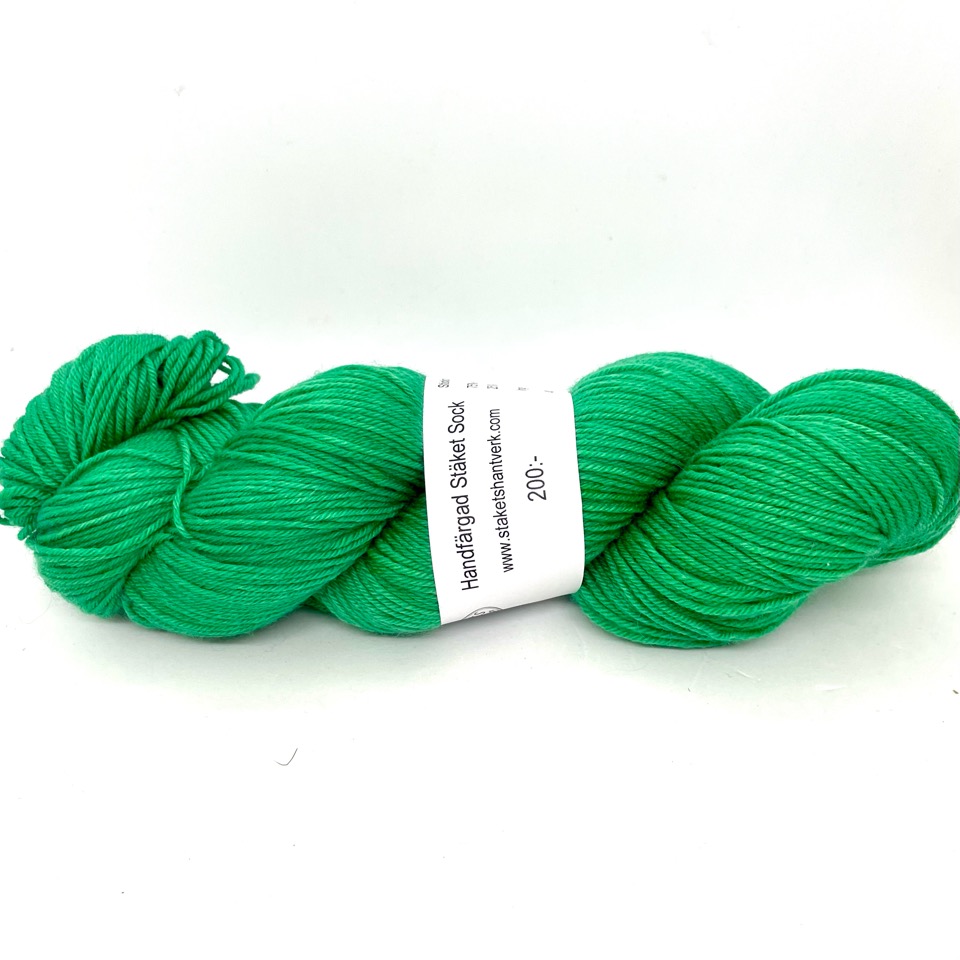 Hand-dyed Stäket Sock, green