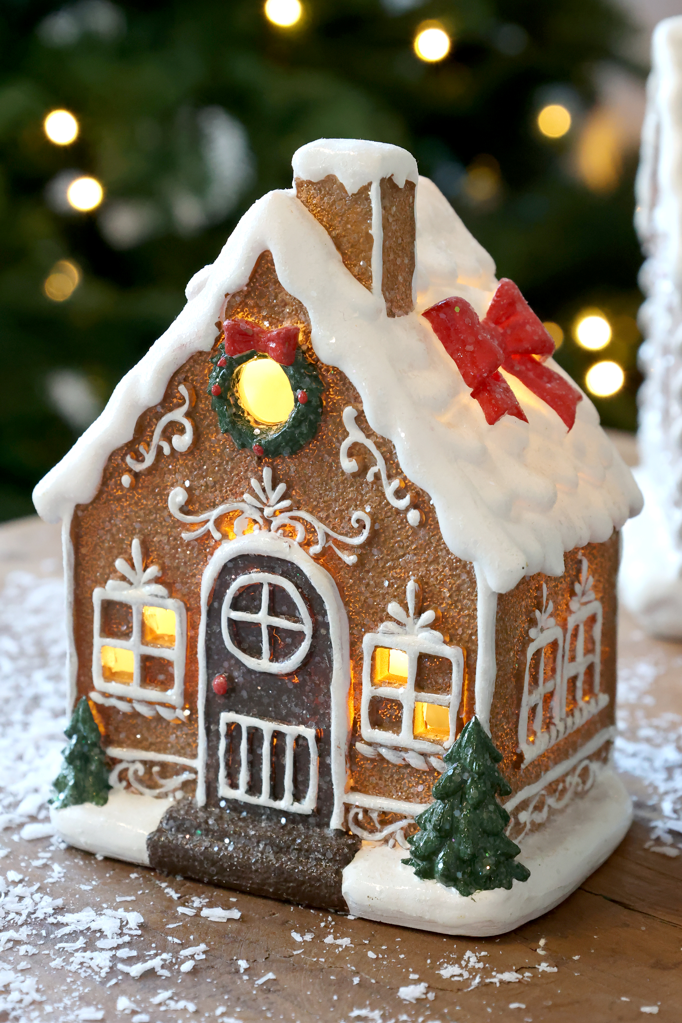 Pepparkakshus med ledbelysning - 13x10 cm