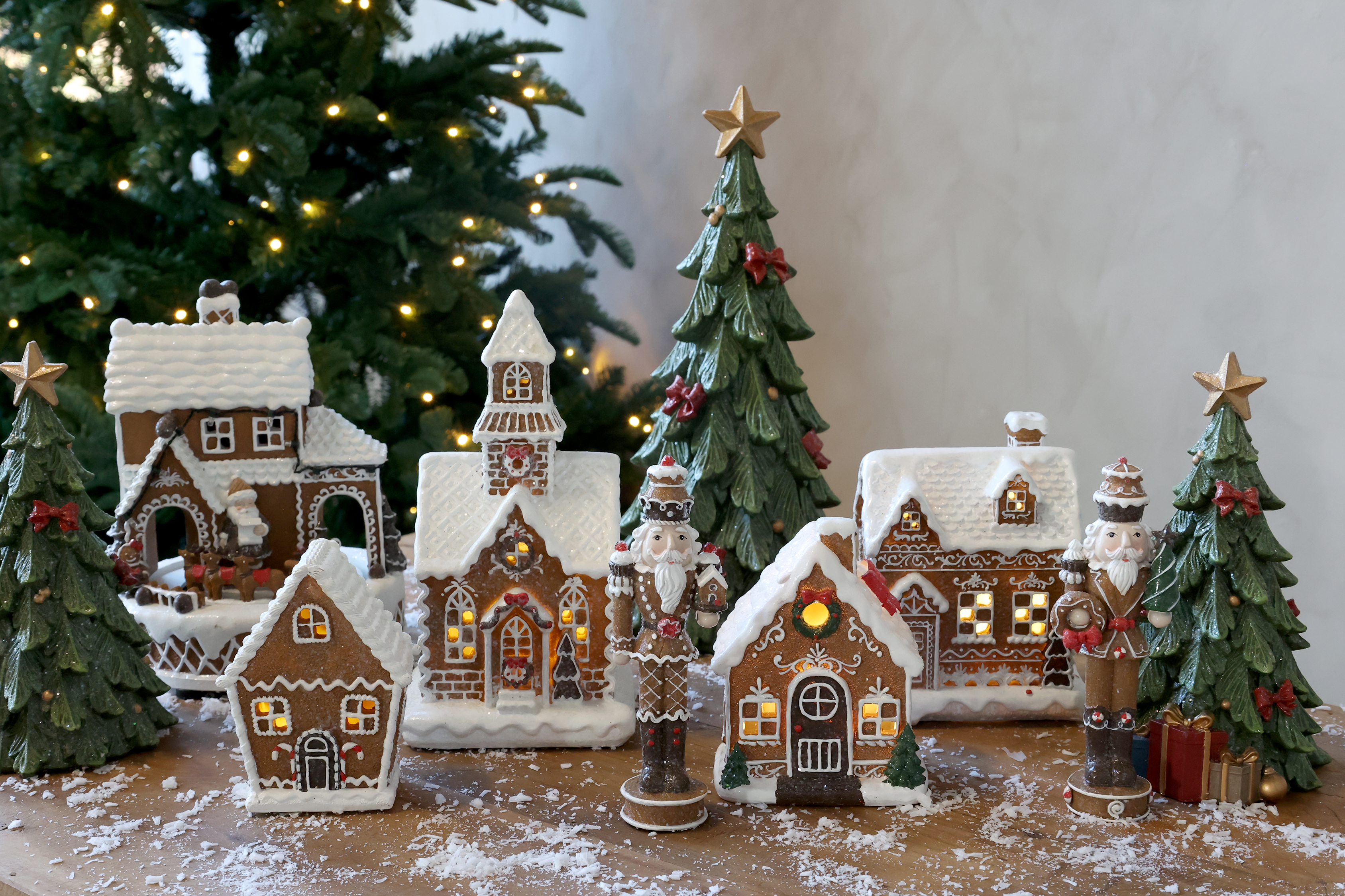 Pepparkakshus med ledbelysning - 13x10 cm - 5