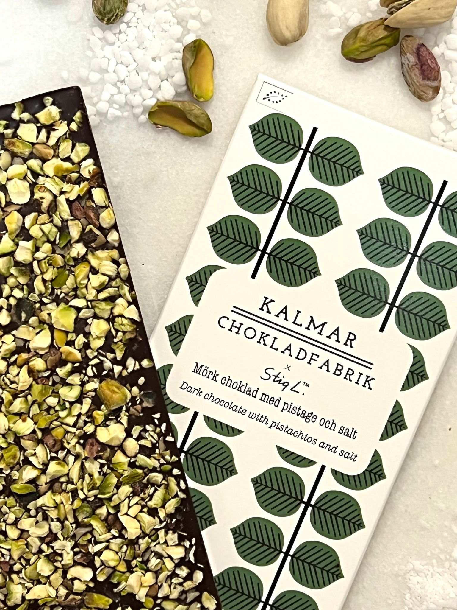 Stig Lindberg 'Berså' - Ekologisk Mörk choklad 70% med pistage & salt - 3