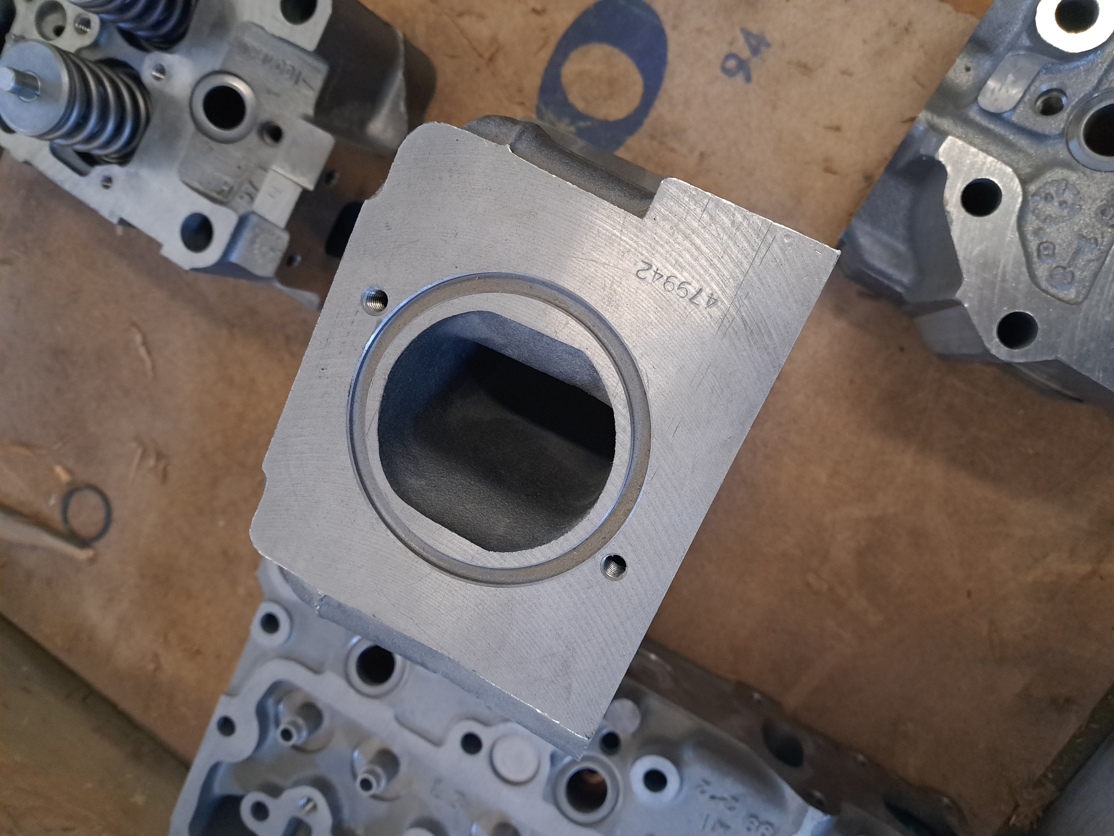 Cylinderhuvud / Topplock - 2
