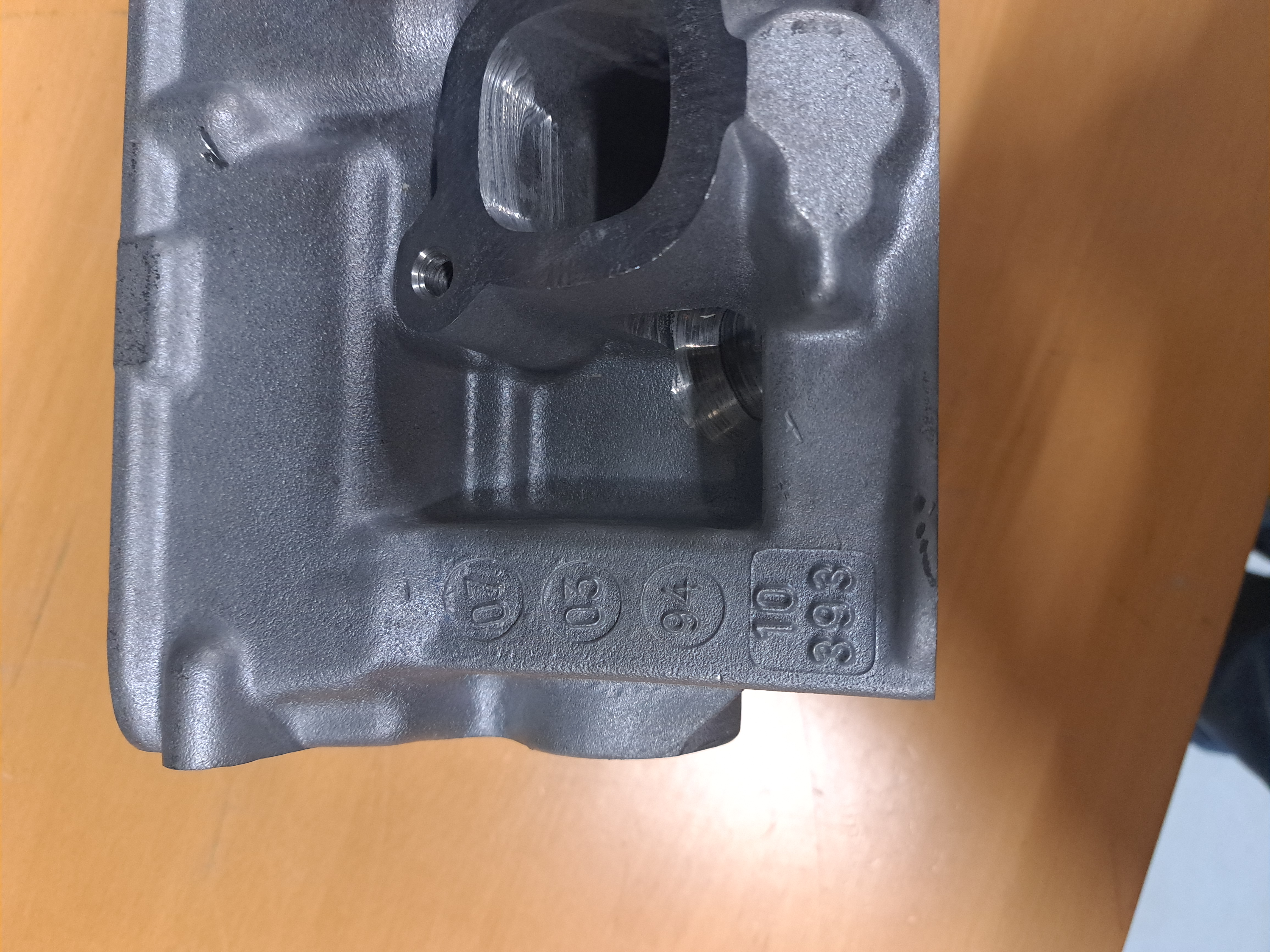 Cylinder head petrol - 2