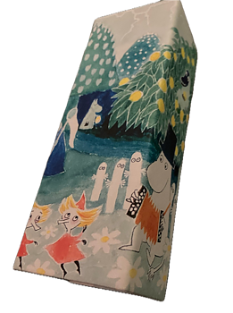 Mumin glasögonfodral - Fest i skogen