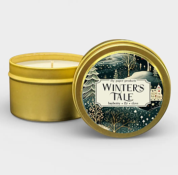 Bookish Holiday : Winter's Tale Candle - Doftljus i plåtburk (myrten, gran, kryddnejlika)