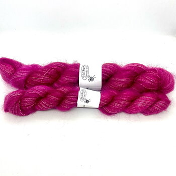 Handfärgad Kidsilk  mörk cerise