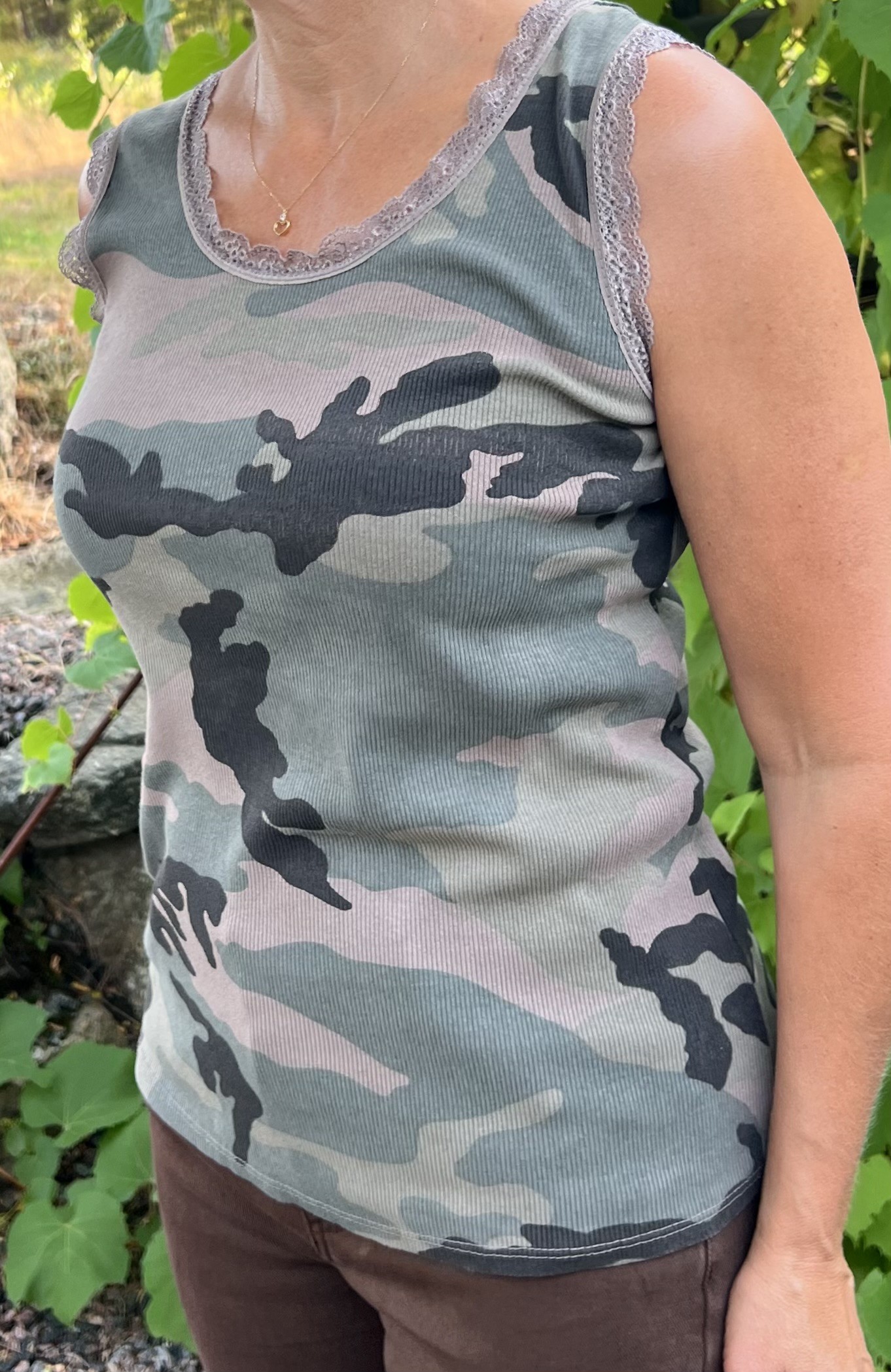 Marta Linne Angeline Camo