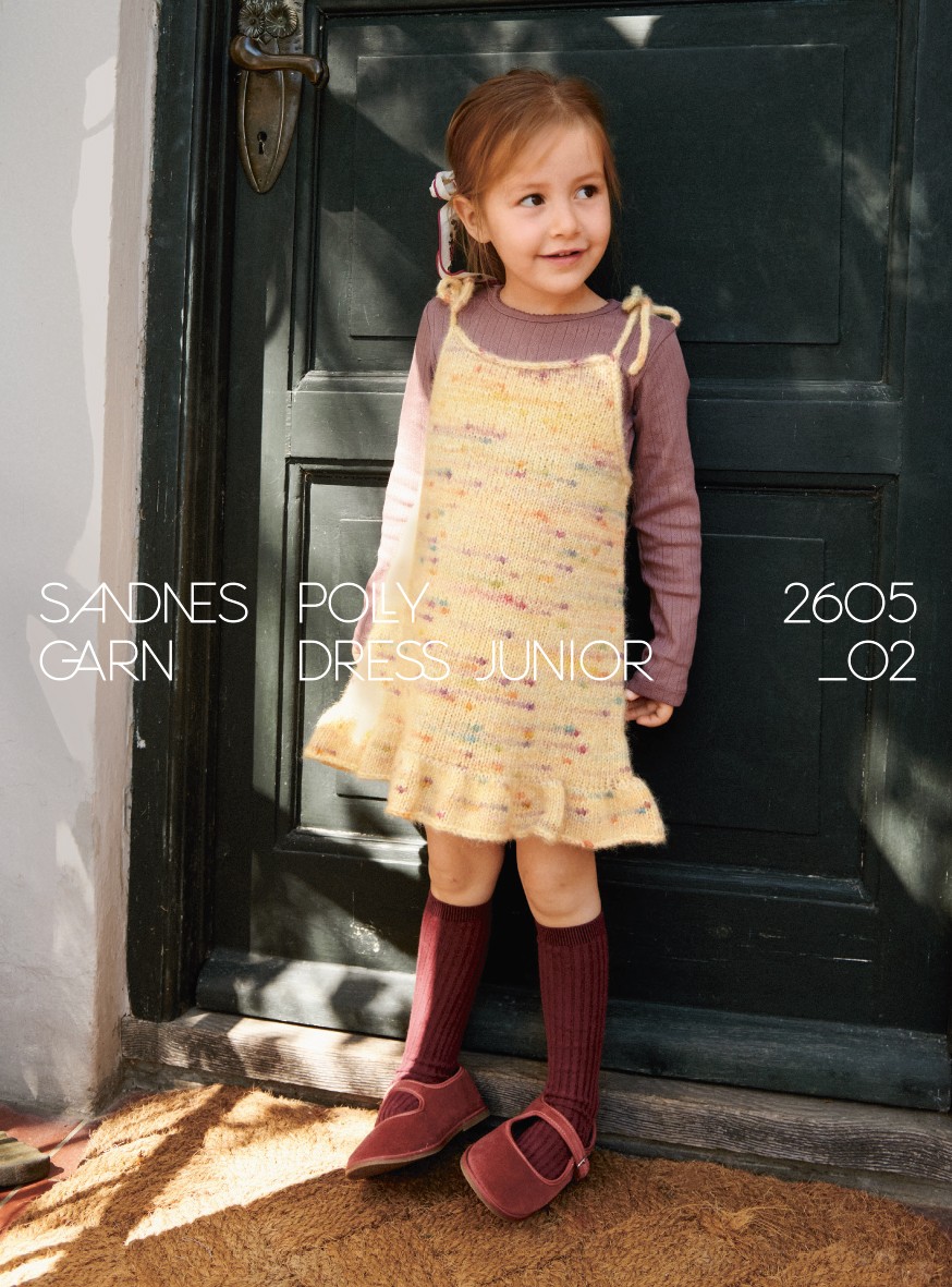 Sandnes Polly Dress junior 2605_02 (2-14 år) (18 m st 4,5)