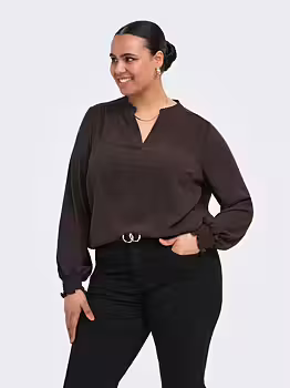 CARMETTA brun blus med v-hals