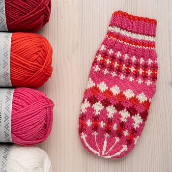 Knitting bundle mitten Umeälven Pink-Red