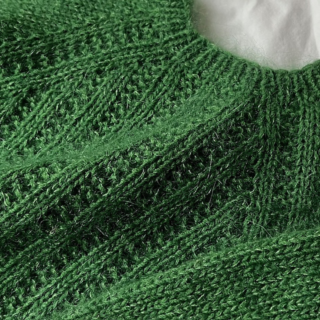 Indiblomst Adamstuen Sweater (nyfödd-12 år) (21 m st 4) - 2
