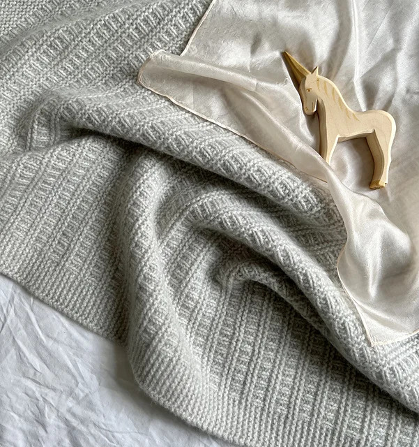 Indiblomst Sorgenfri Blanket (90x90 cm) (17-28 m)
