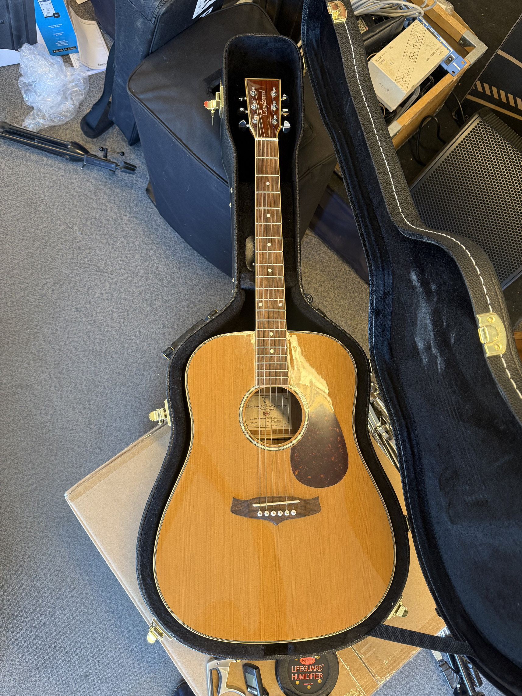 Tanglewood TW28-CSR inkl hardcase och tillbehör