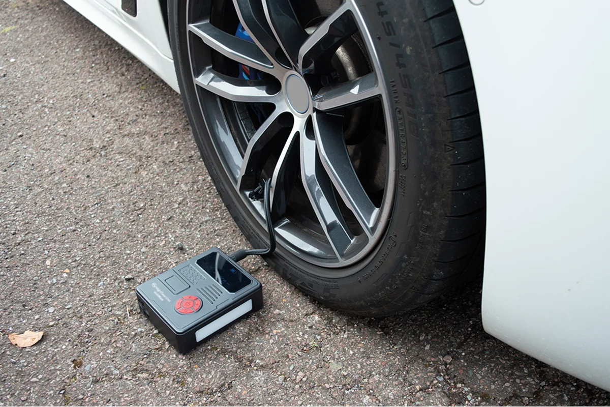 NightSearcher VoltMax Jump Starter+ AirPump - 3