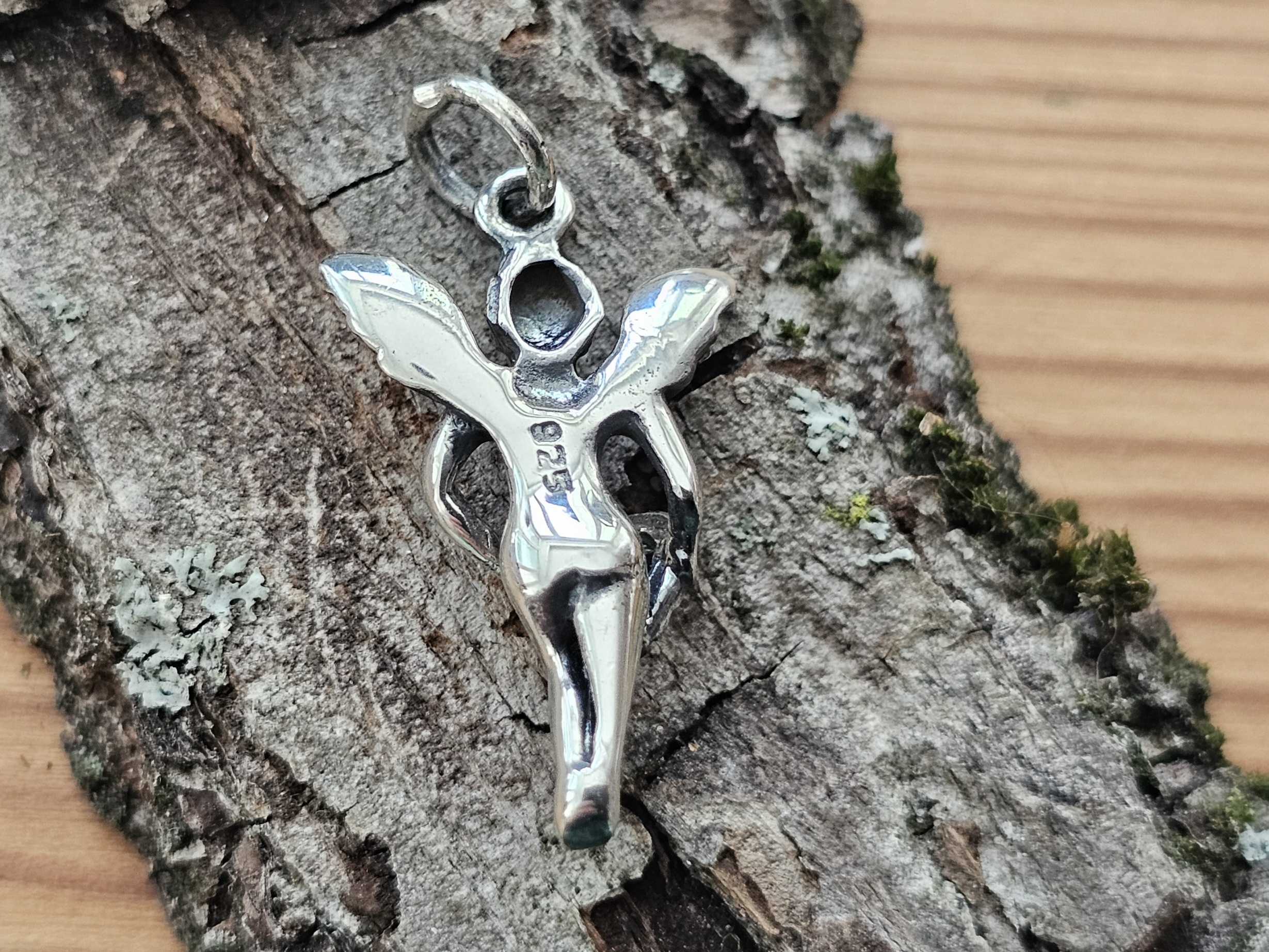 Amor, hänge ca. 27mm inkl lödd ögla, 925-silver - 2