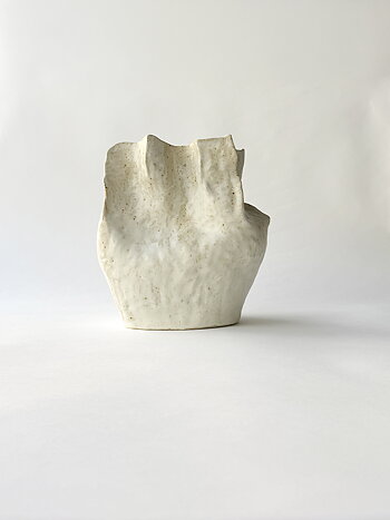 SCULPTURAL OBJECT Baggy