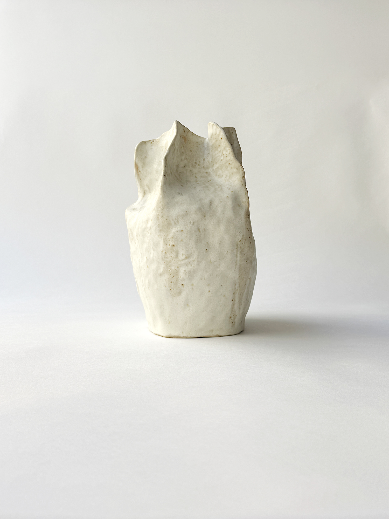 SCULPTURAL OBJECT Baggy - 4