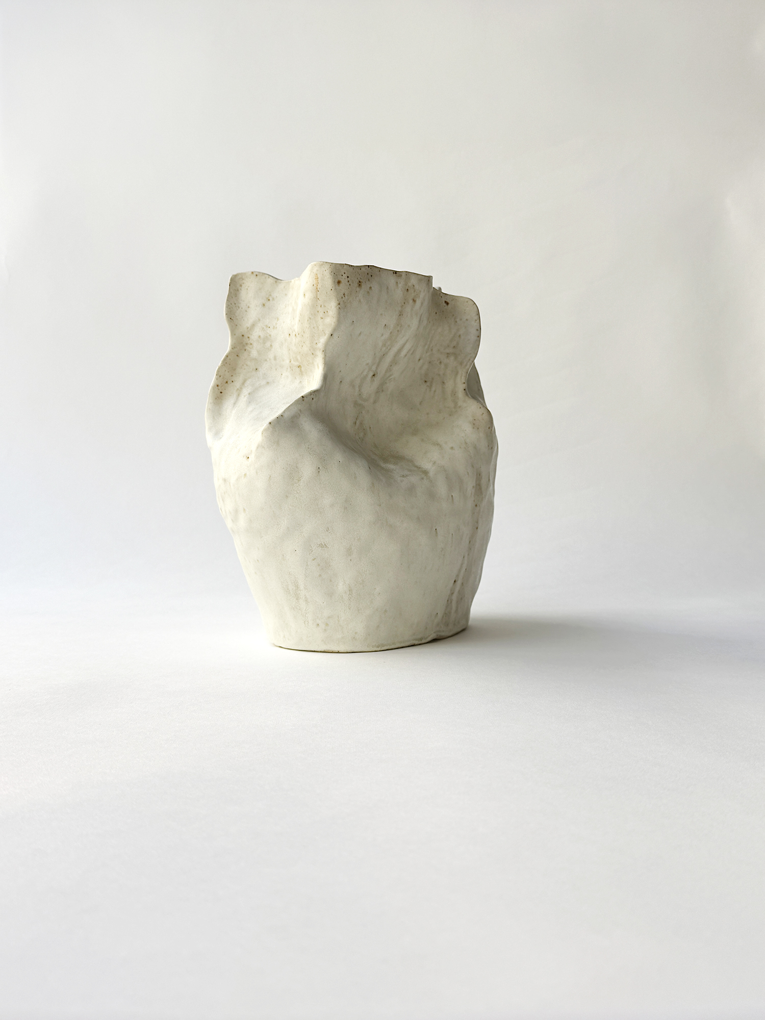 SCULPTURAL OBJECT Baggy - 3