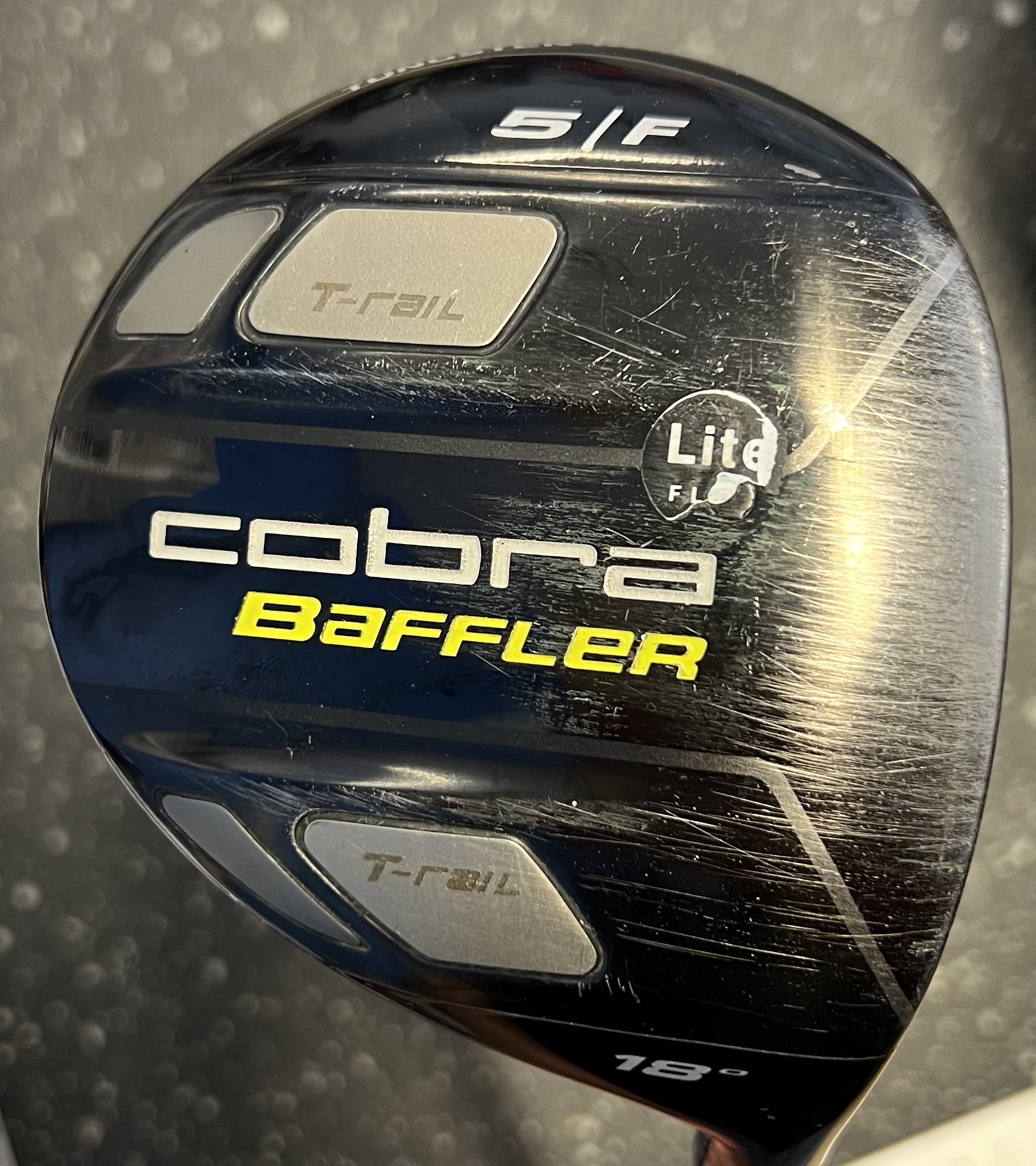 Cobra Baffler FW5 18 grader - 2