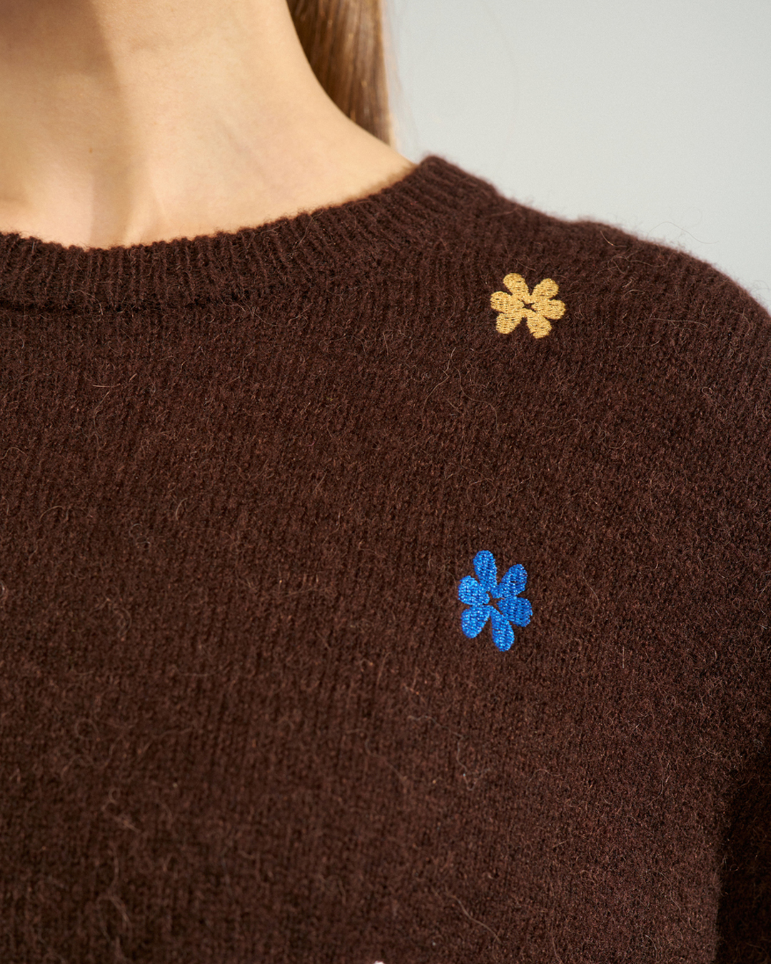Jumper Florie brun med broderade blommor - 3