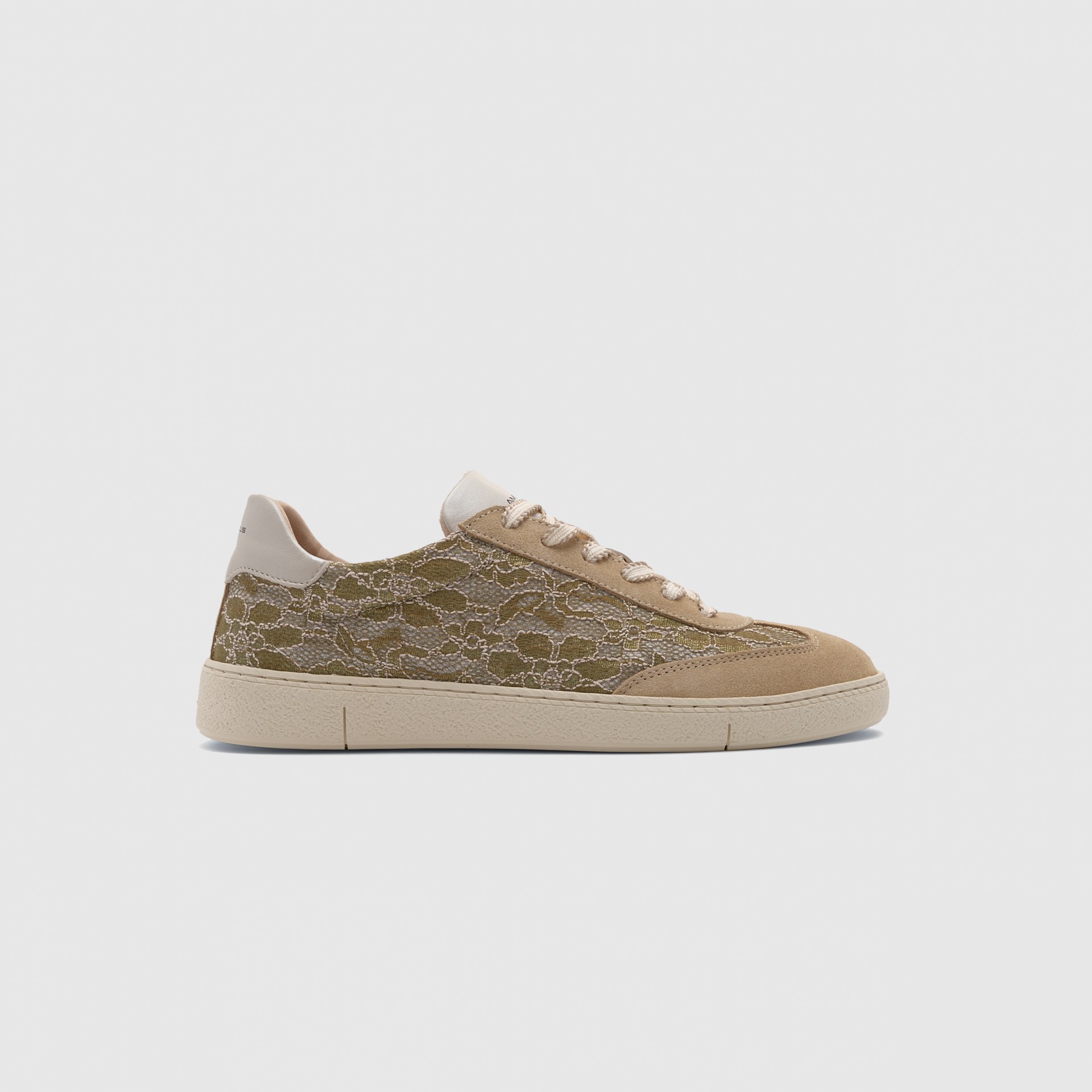 Ambitious NOA Retro Sneaker